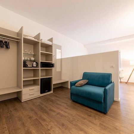 Stay Cooper L Guesthouse Zum Loewen ميرانو المظهر الخارجي الصورة