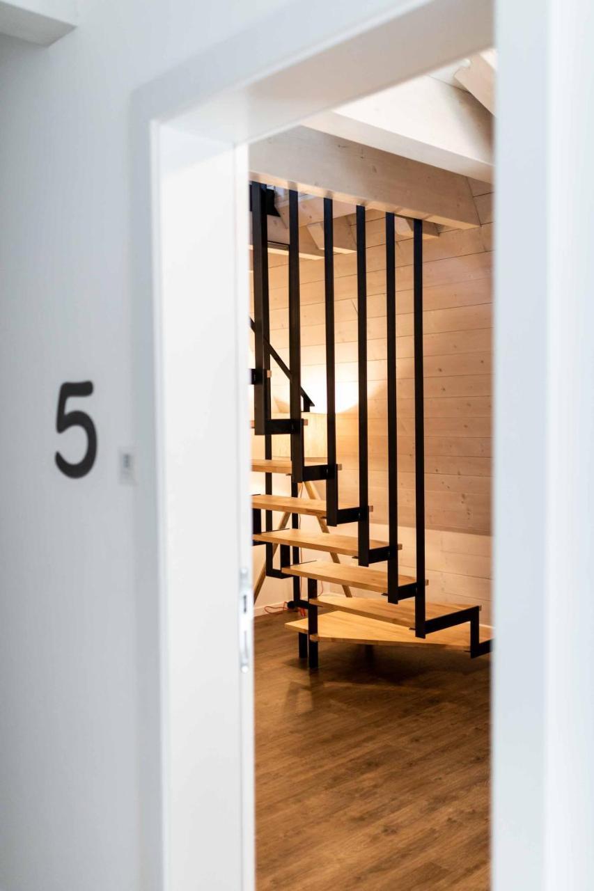 Stay Cooper L Guesthouse Zum Loewen ميرانو المظهر الخارجي الصورة