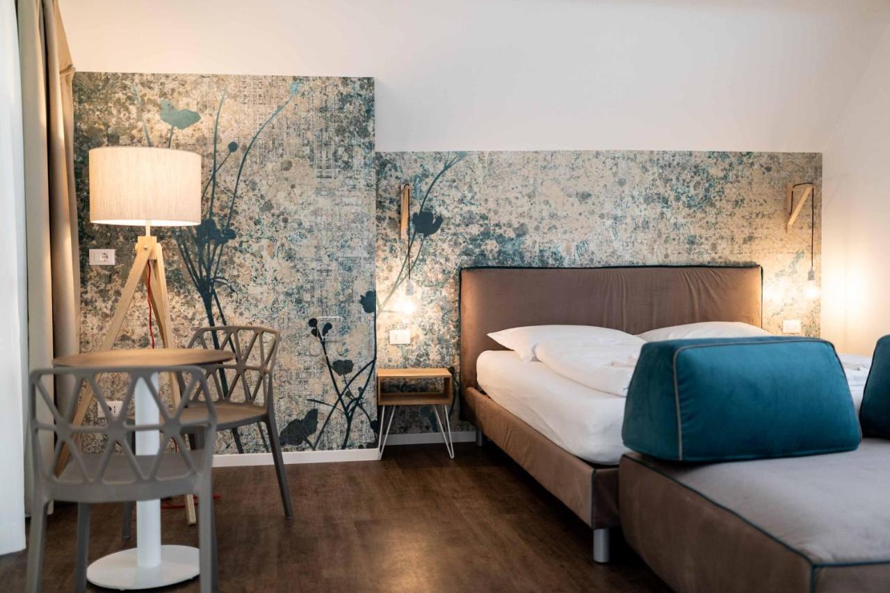 Stay Cooper L Guesthouse Zum Loewen ميرانو المظهر الخارجي الصورة