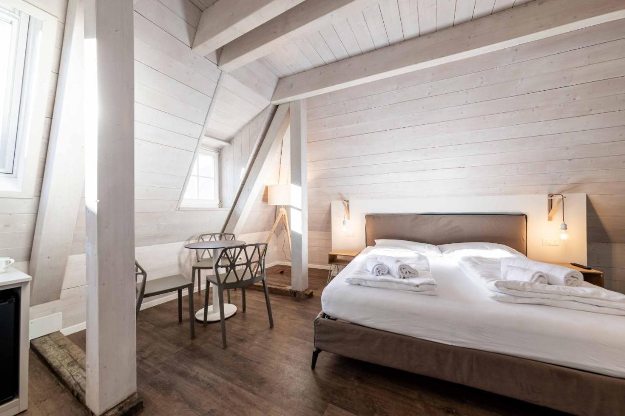 Stay Cooper L Guesthouse Zum Loewen ميرانو المظهر الخارجي الصورة