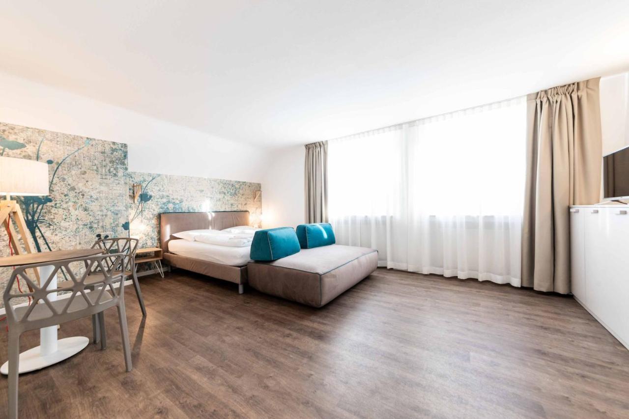 Stay Cooper L Guesthouse Zum Loewen ميرانو المظهر الخارجي الصورة