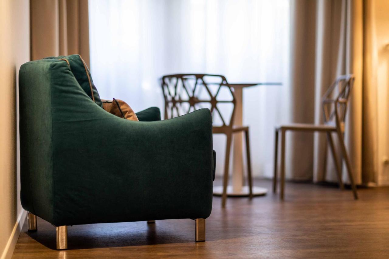 Stay Cooper L Guesthouse Zum Loewen ميرانو المظهر الخارجي الصورة