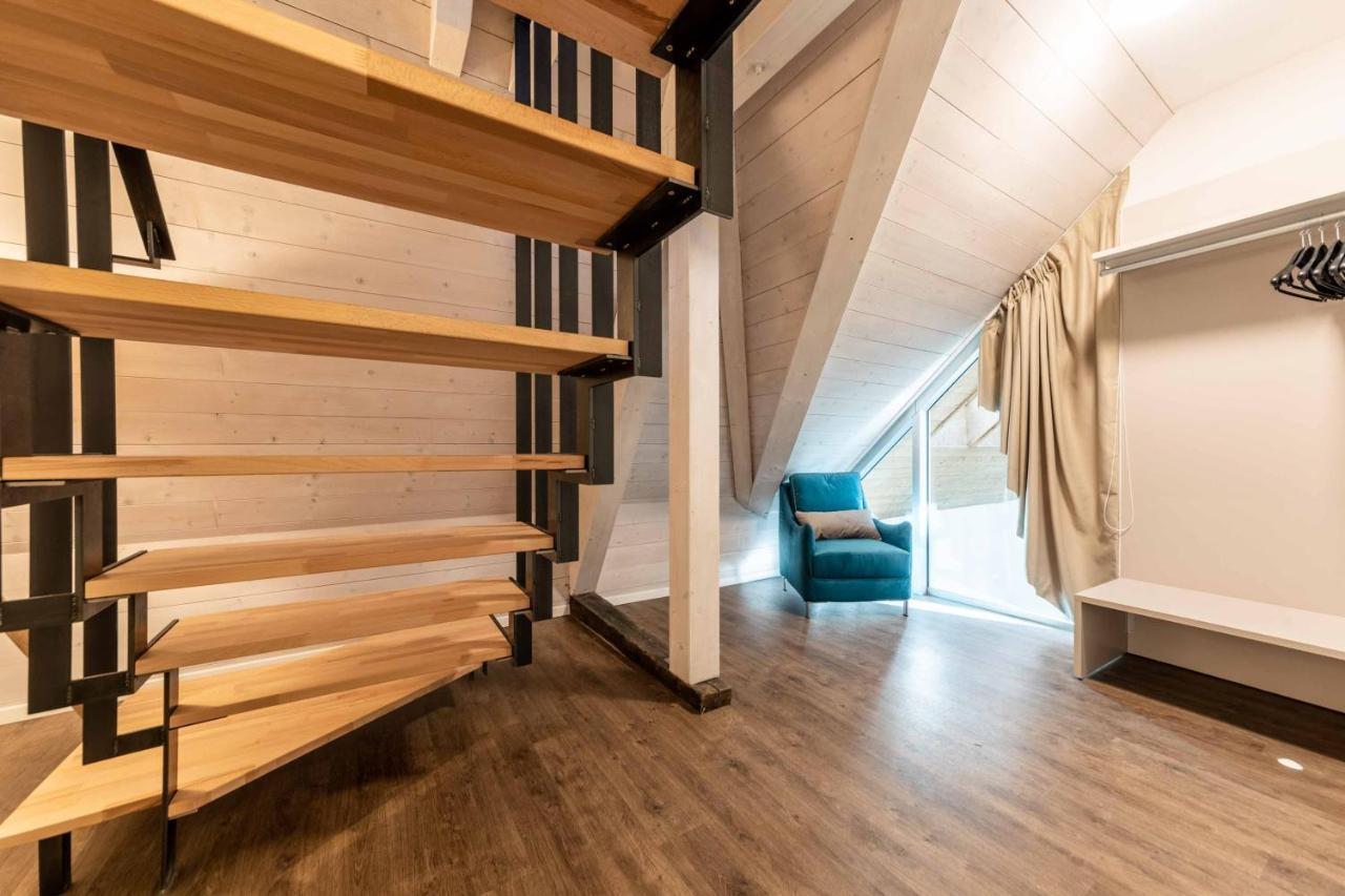 Stay Cooper L Guesthouse Zum Loewen ميرانو المظهر الخارجي الصورة