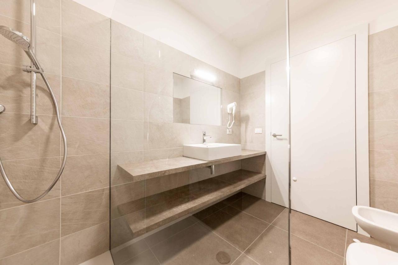 Stay Cooper L Guesthouse Zum Loewen ميرانو المظهر الخارجي الصورة